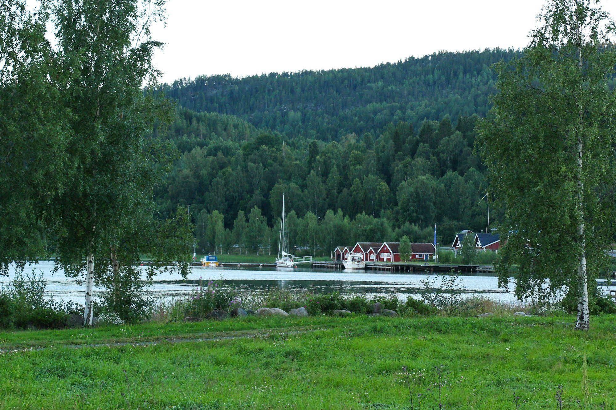 Docksta Hotell Exterior photo